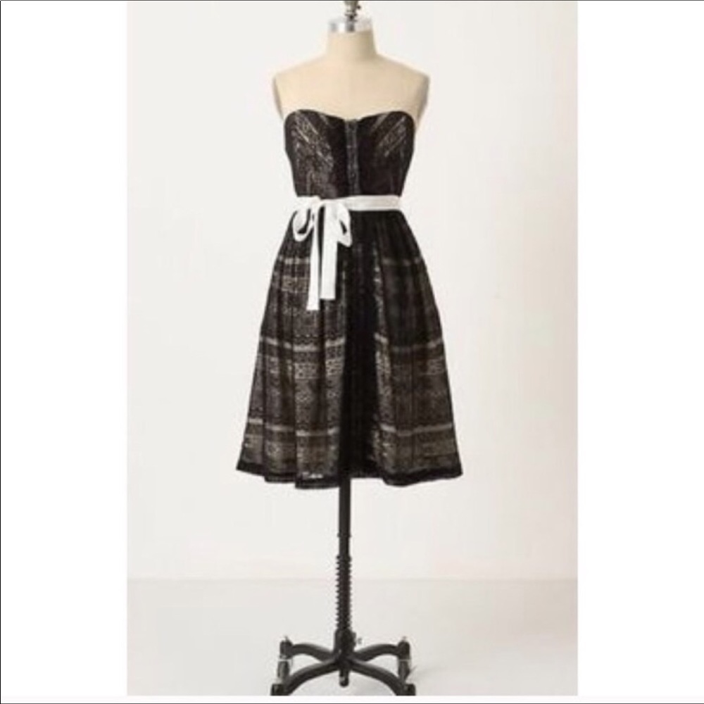 ✨ HOST PICK!✨ ANTHROPOLOGIE Lace Dress